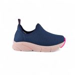 Tenis deportivo enterizo para niña en azul con detalles rosados, sin cordones y con suela antideslizante - Titinos Ref 6853-492