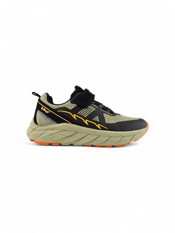 Tenis Deportivo para niño en color verde con velcro, diseño cómodo y suela antideslizante marca Titinos referencia 7139-104.