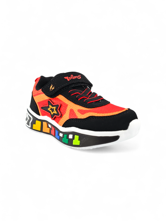 Tenis para niño en combinación de colores vivos, diseño moderno y suela cómoda marca Titinos referencia 7142-856.